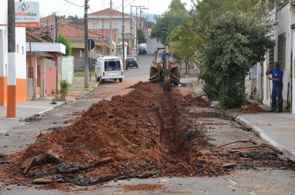 Foram mais de 80 metros de tubos